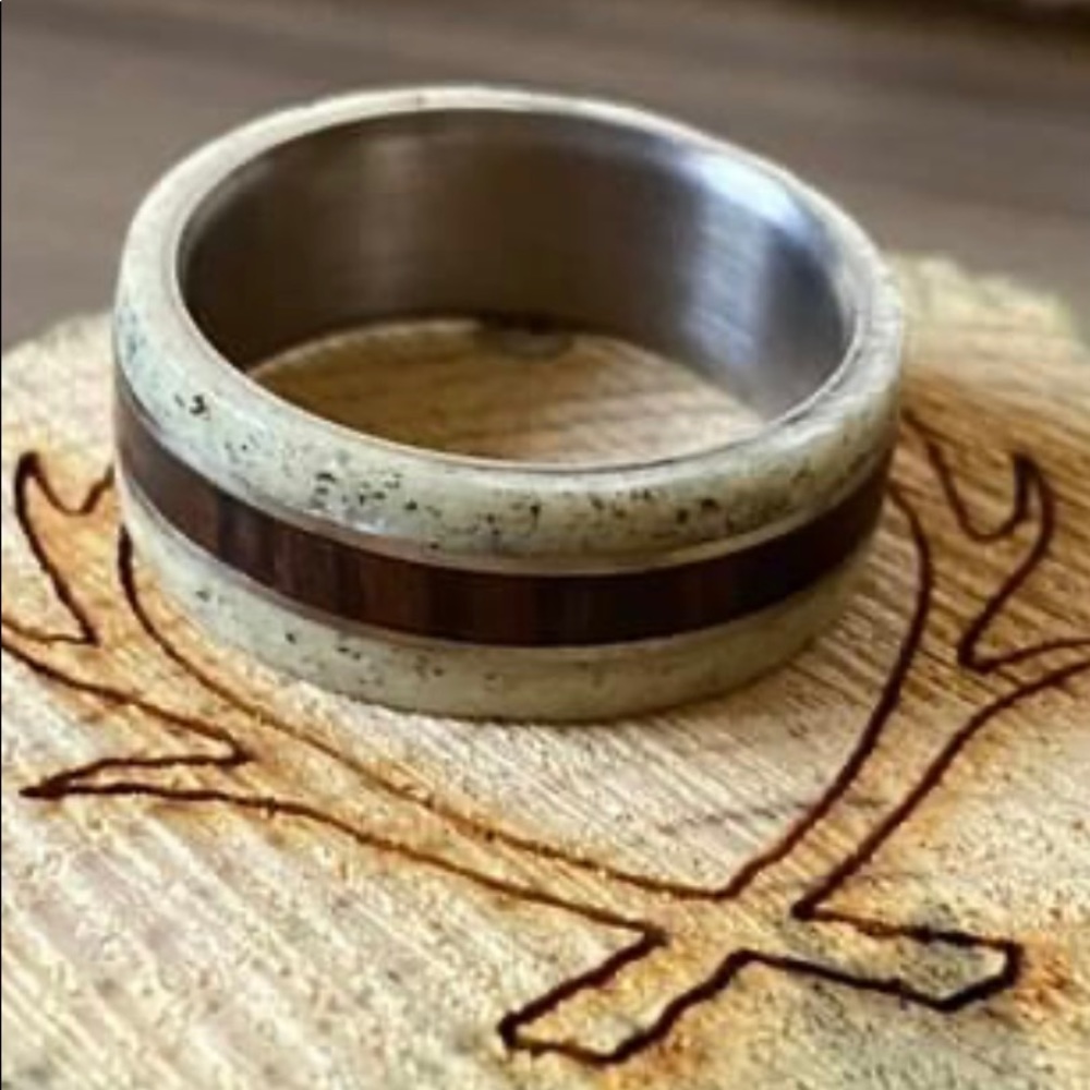 Stagwood Designs Antler & Wood Wedding Ring size 9